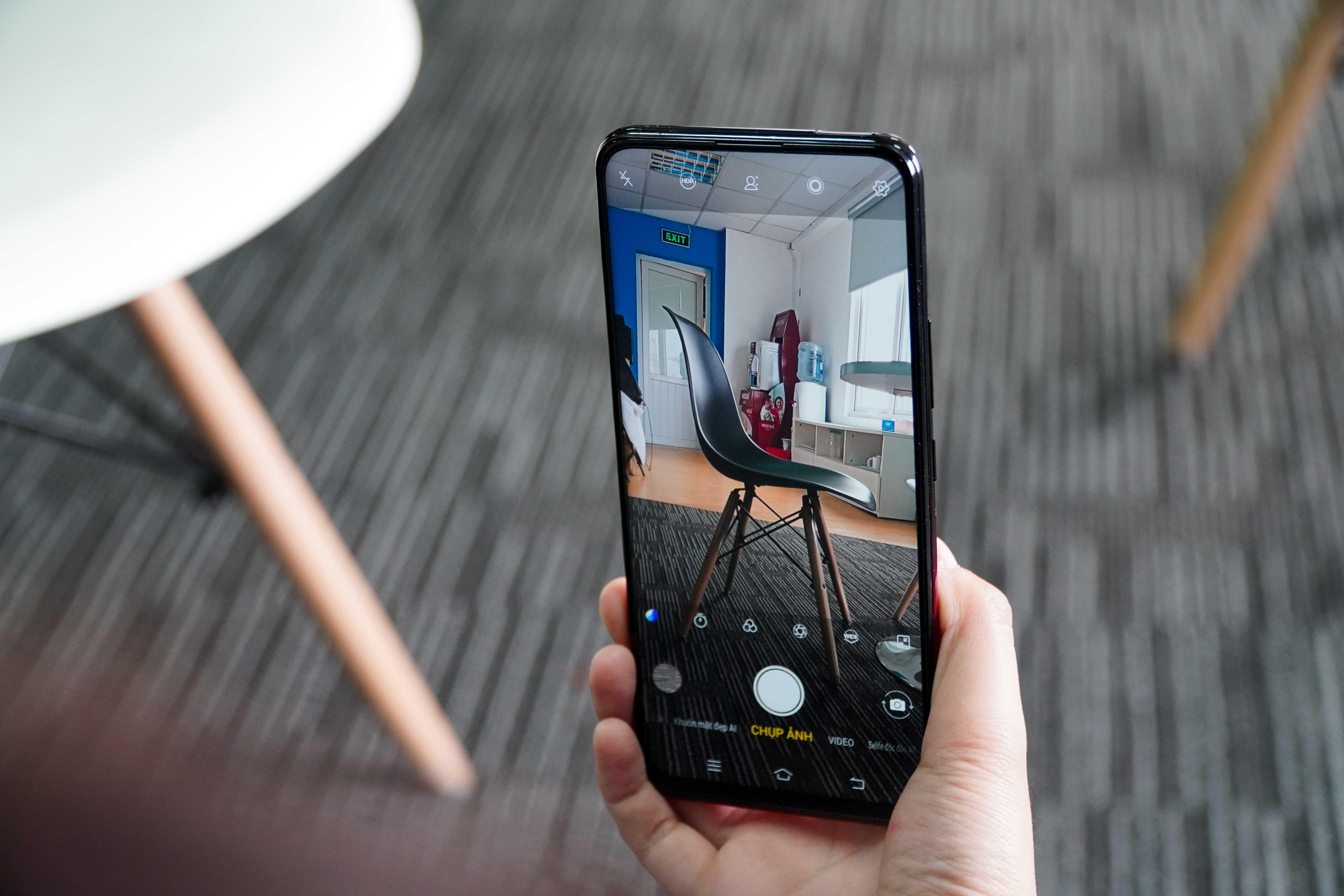 Mo hop Vivo V15 anh 5