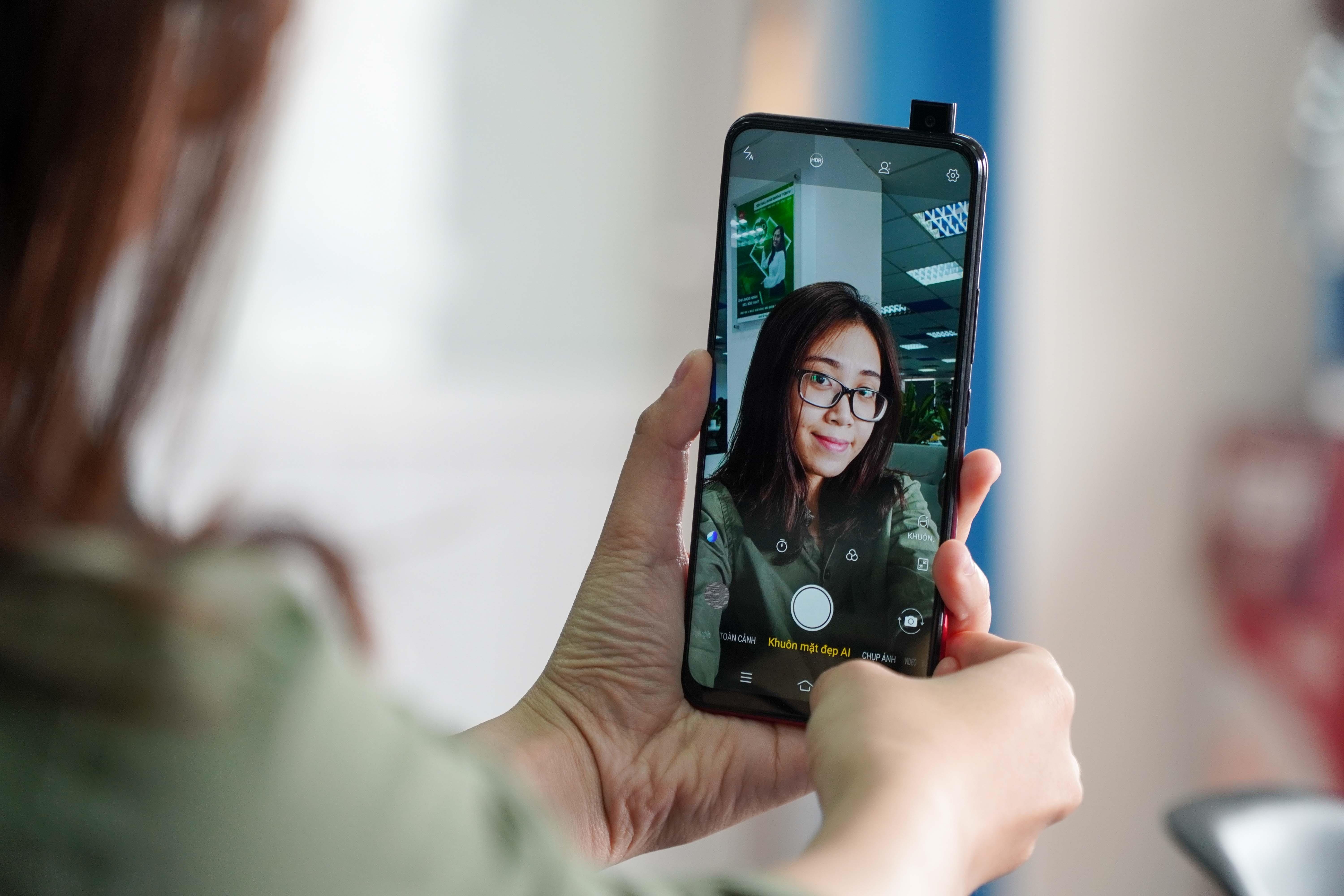 Mo hop Vivo V15 anh 6