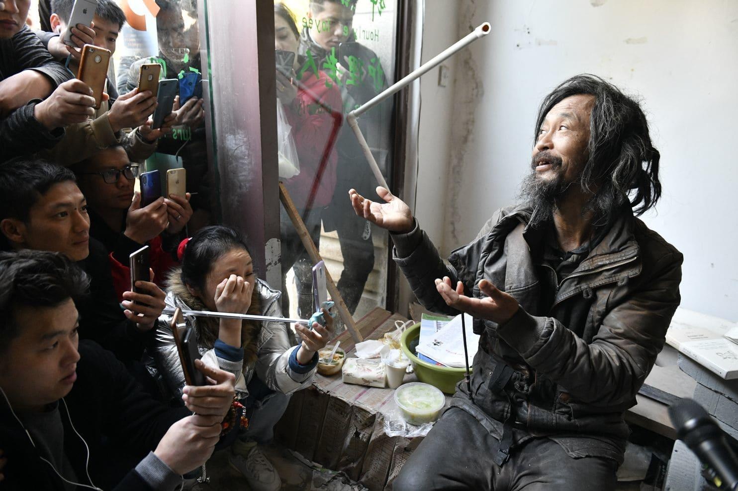 Ga an may triet hoc thanh hien tuong Internet Trung Quoc hinh anh