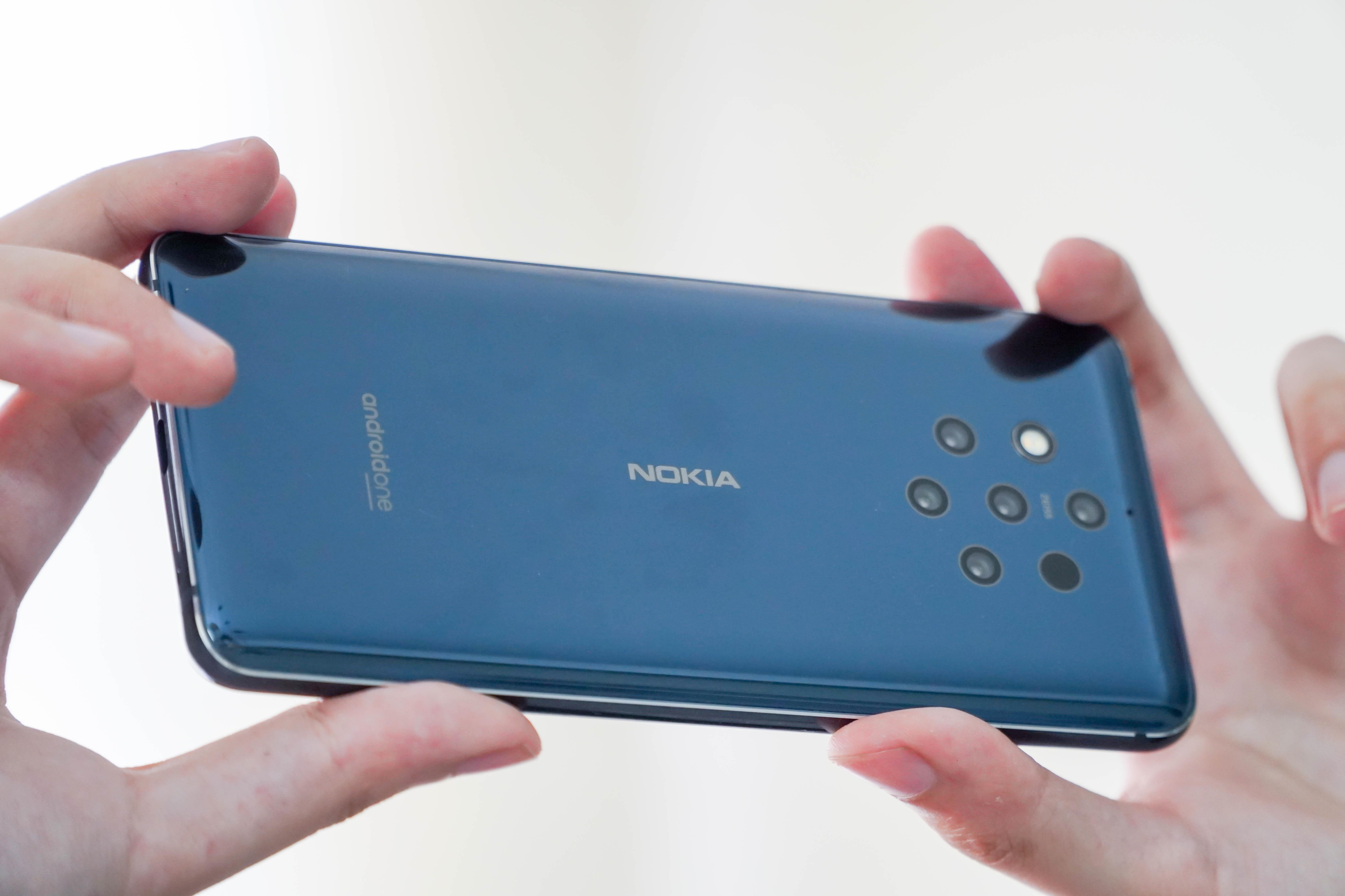 Nokia 9 PureView ve VN - camera 'to ong', gia 17 trieu dong hinh anh