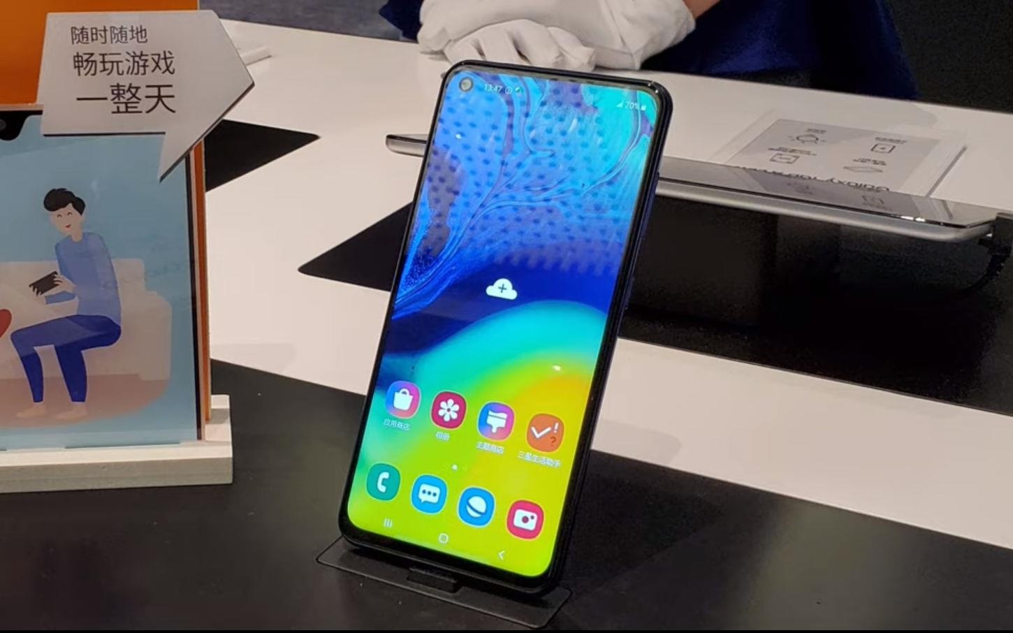 Samsung Galaxy A60 ra mat anh 1