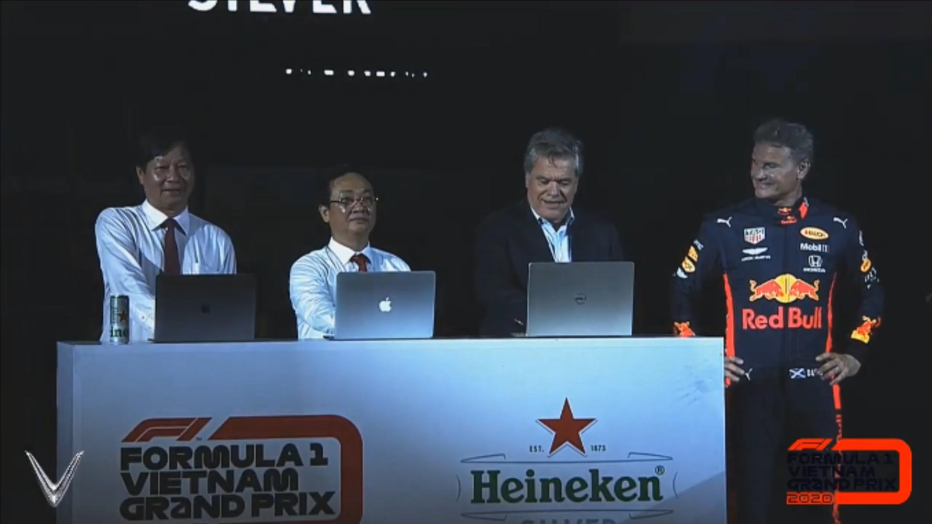 Khoi dong giai dua F1 tai Ha Noi hinh anh