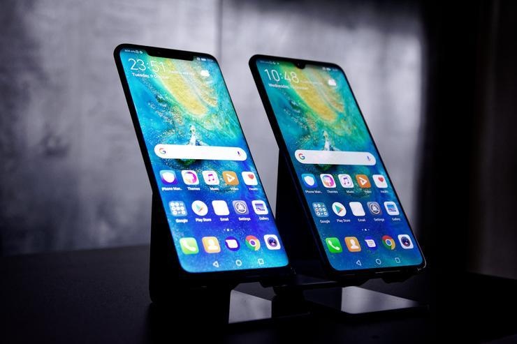 Dien thoai Huawei ruc rich sang tay o VN hinh anh