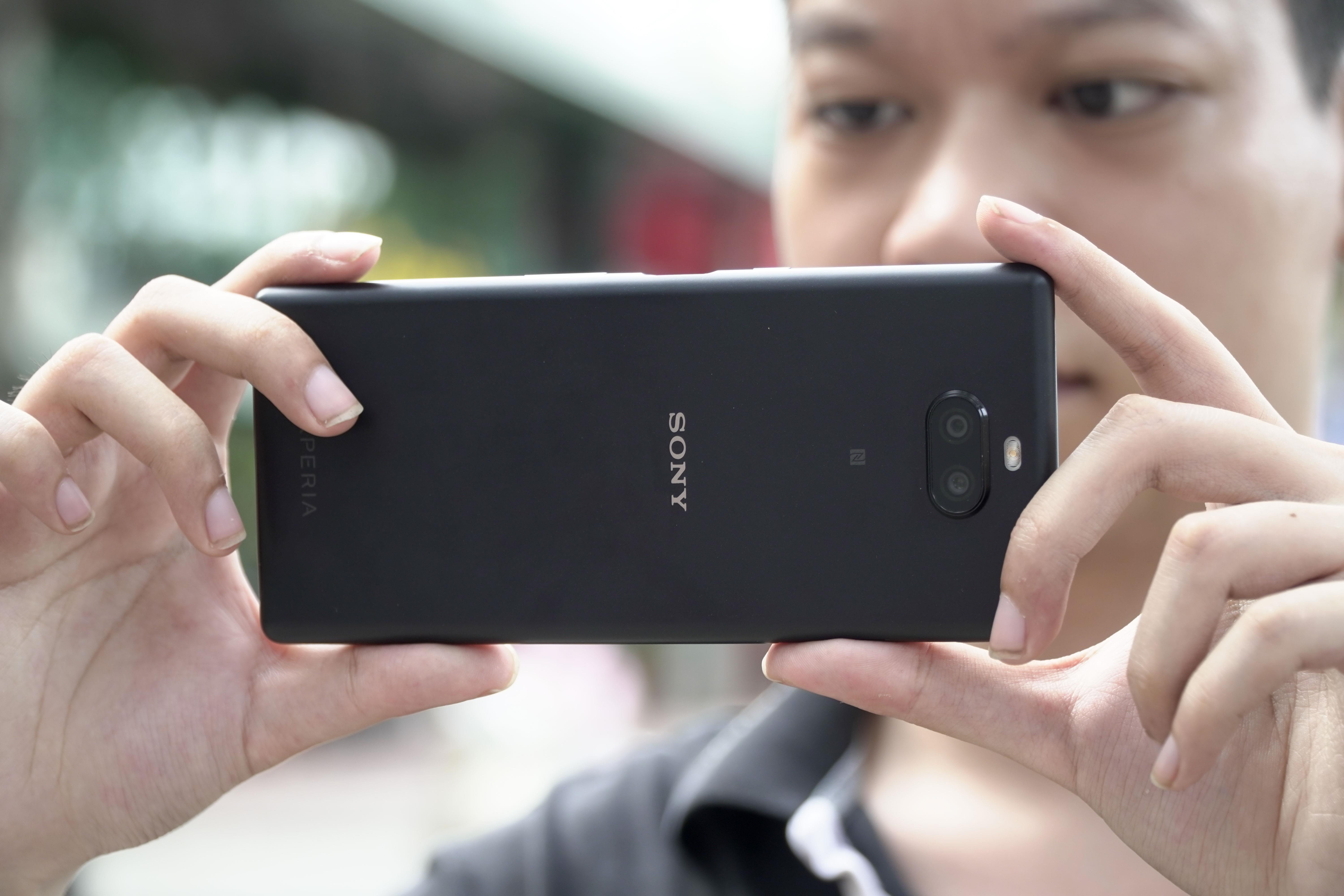 Tren tay Sony Xperia 10 Plus anh 7