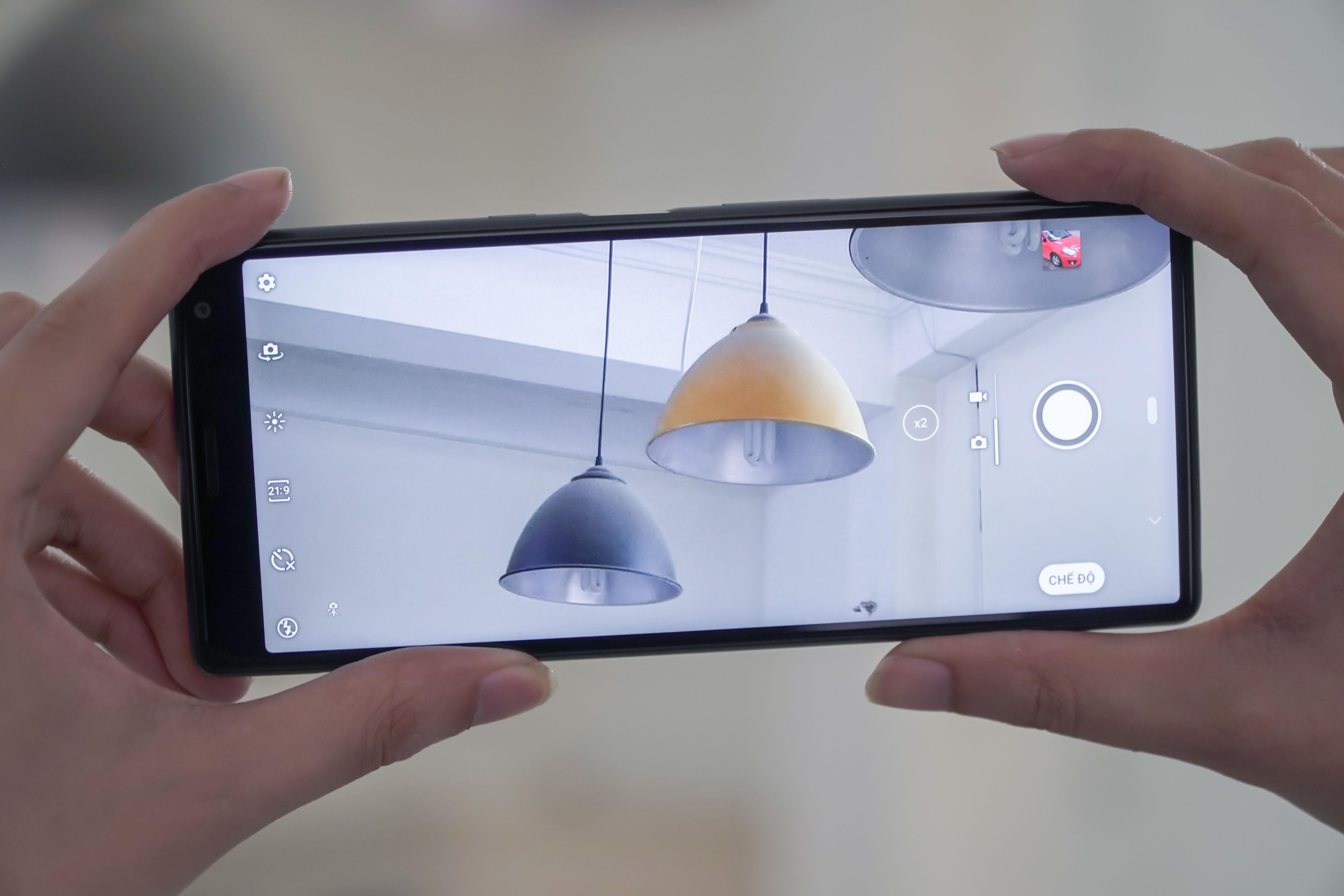 Tren tay Sony Xperia 10 Plus anh 6