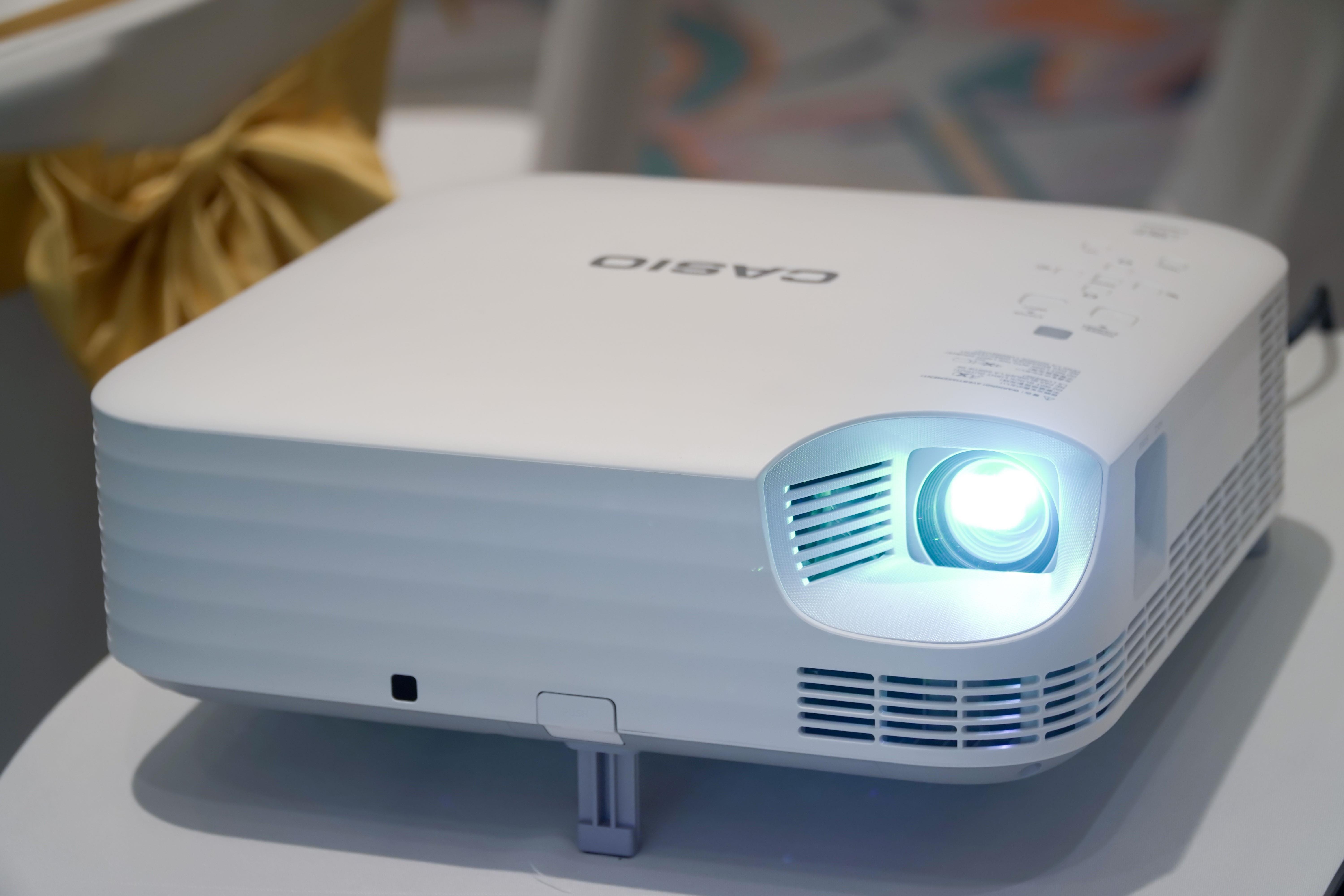 máy chiếu Casio XJ-S400UN ảnh 2 may chieu Casio XJ-S400UN anh 2