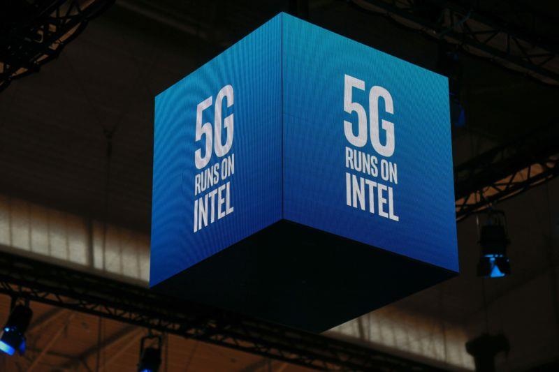 Tranh phu thuoc Qualcomm, Apple dinh mua lai mang modem 5G cua Intel hinh anh