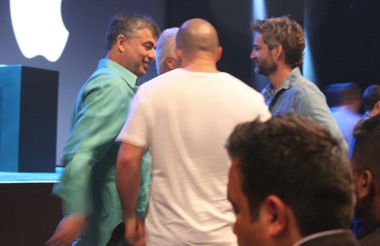 nhan tai Apple ra di anh 7