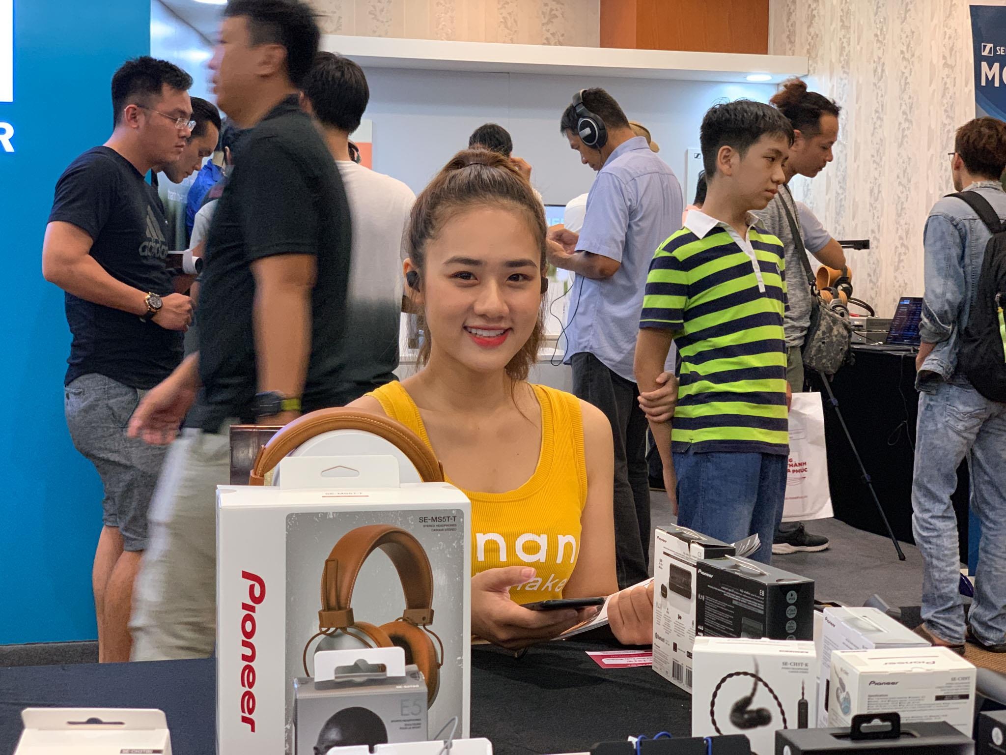 Headphile Show anh 2