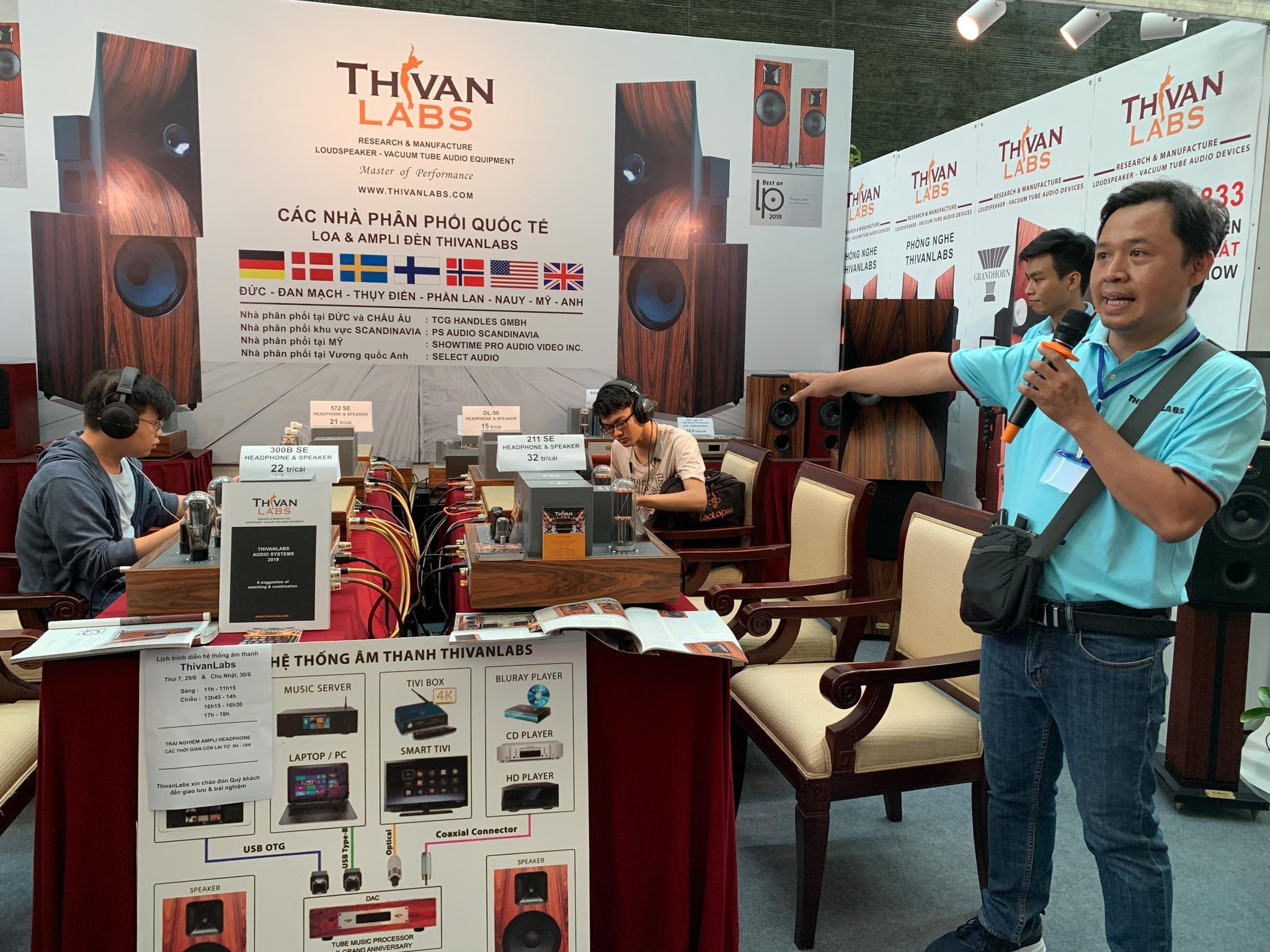 Headphile Show anh 7