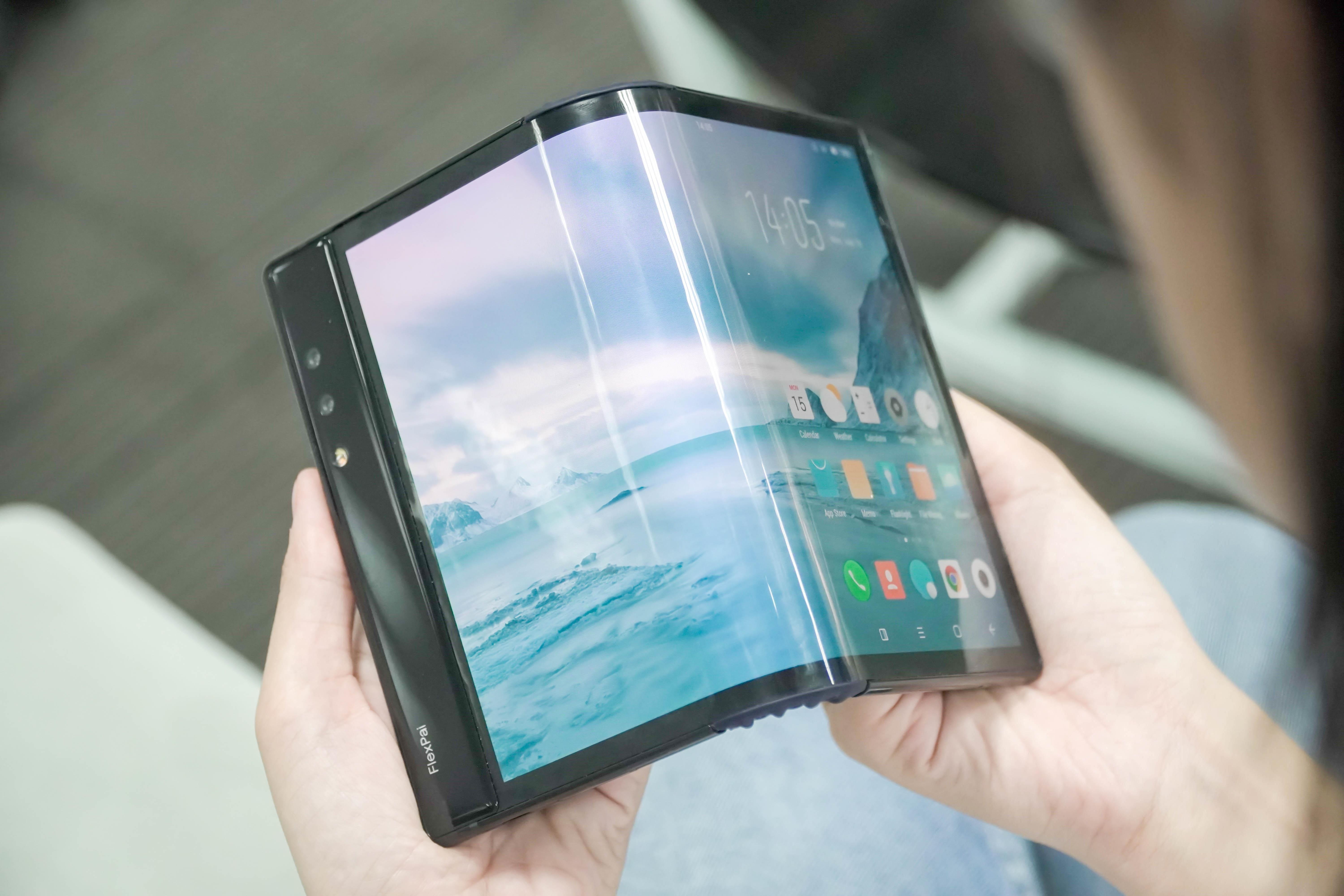 Lan dau thu smartphone gap tai VN, toi uoc nha san xuat dung tao ra no hinh anh