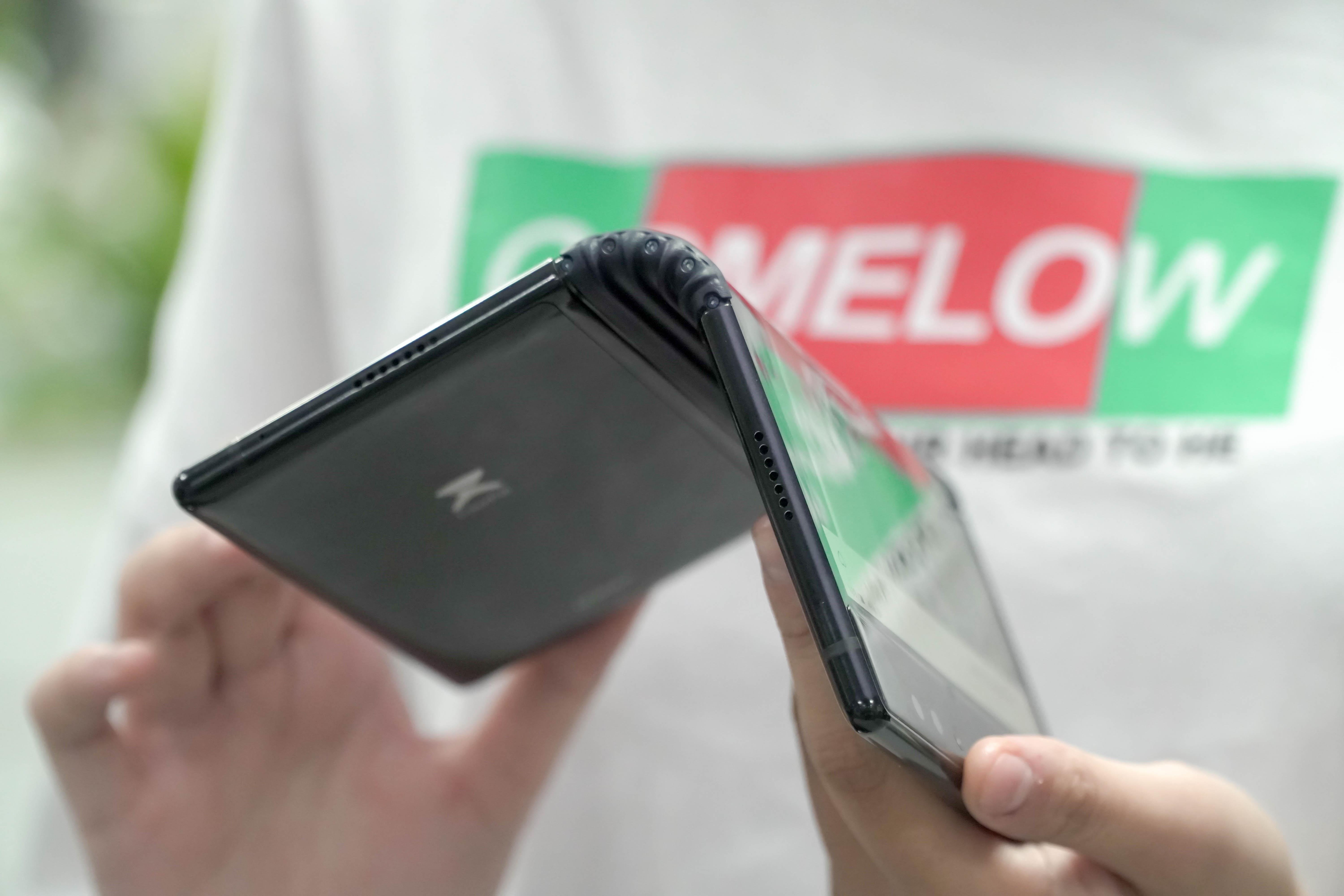 Thu vi va doc dao nhung smartphone gap van khien toi that vong hinh anh