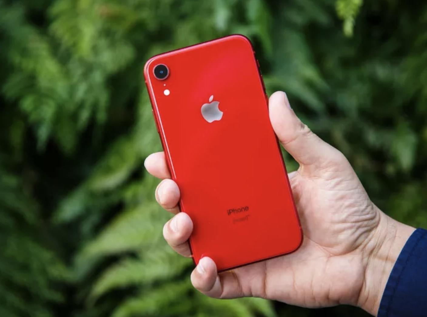 '20 trieu, nhieu nguoi chon iPhone XS Max cu nhung toi thi khong' hinh anh