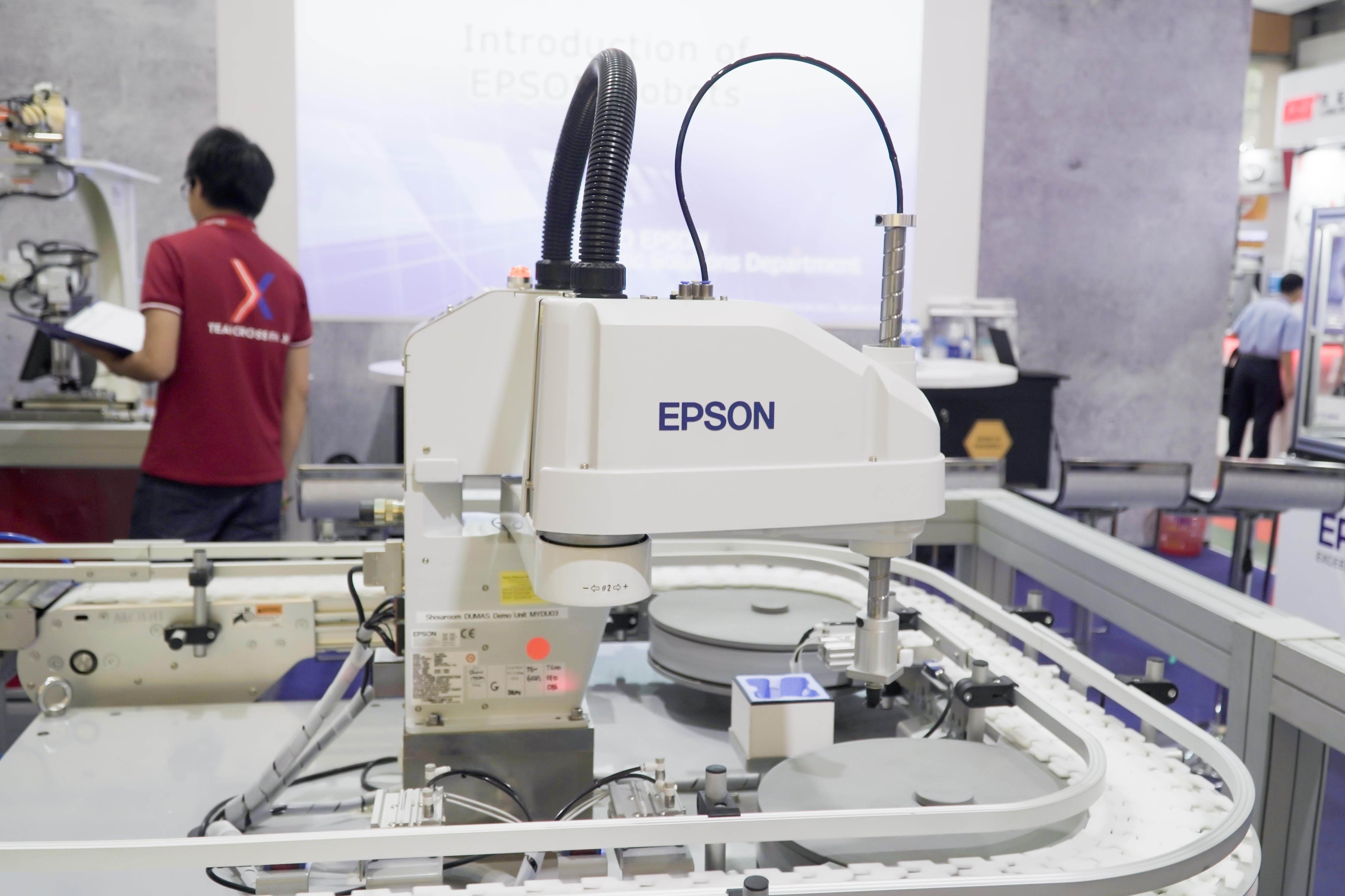 Epson gioi thieu robot tai Viet Nam anh 8