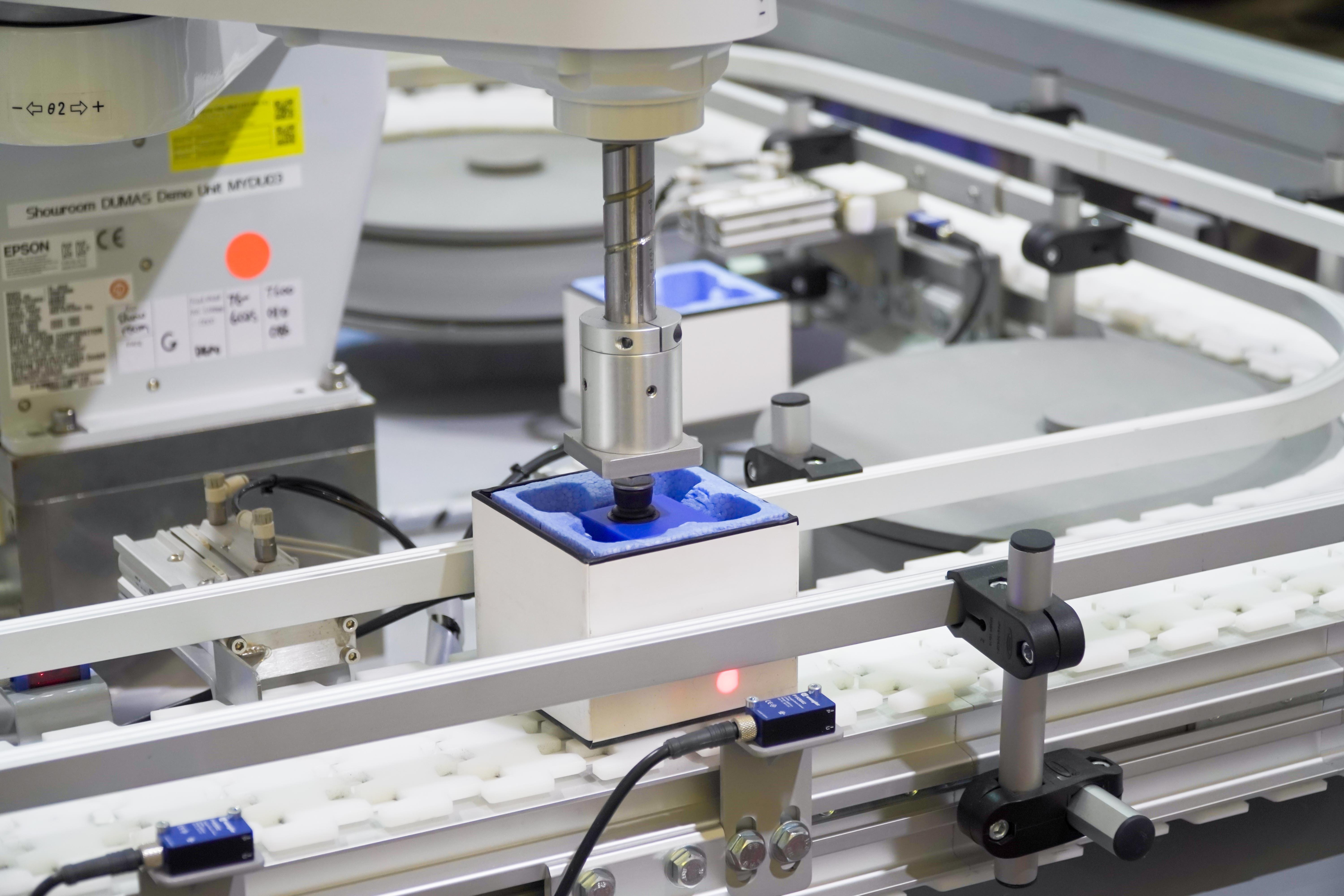 Epson gioi thieu robot tai Viet Nam anh 6