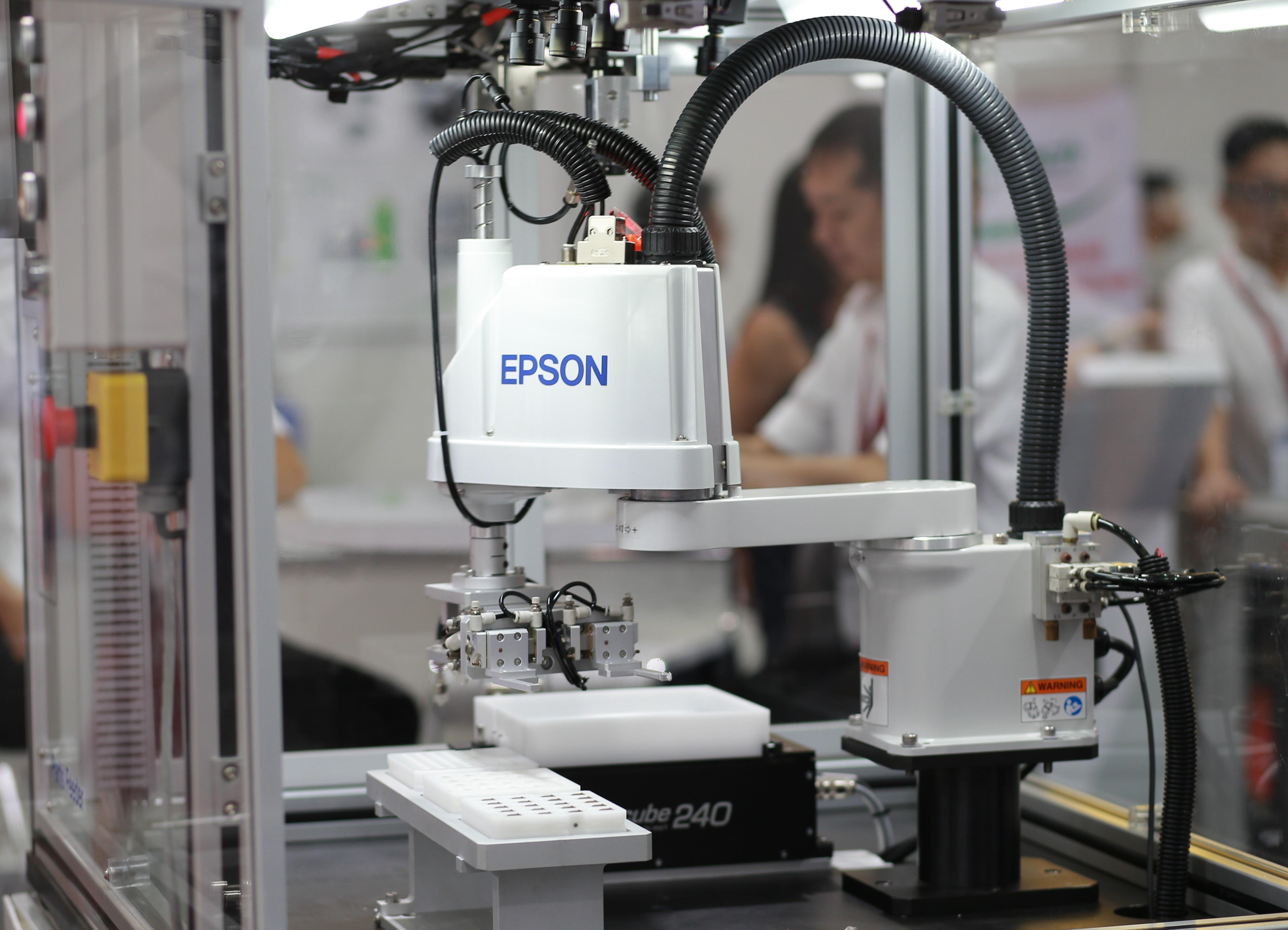Epson gioi thieu robot tai Viet Nam anh 9