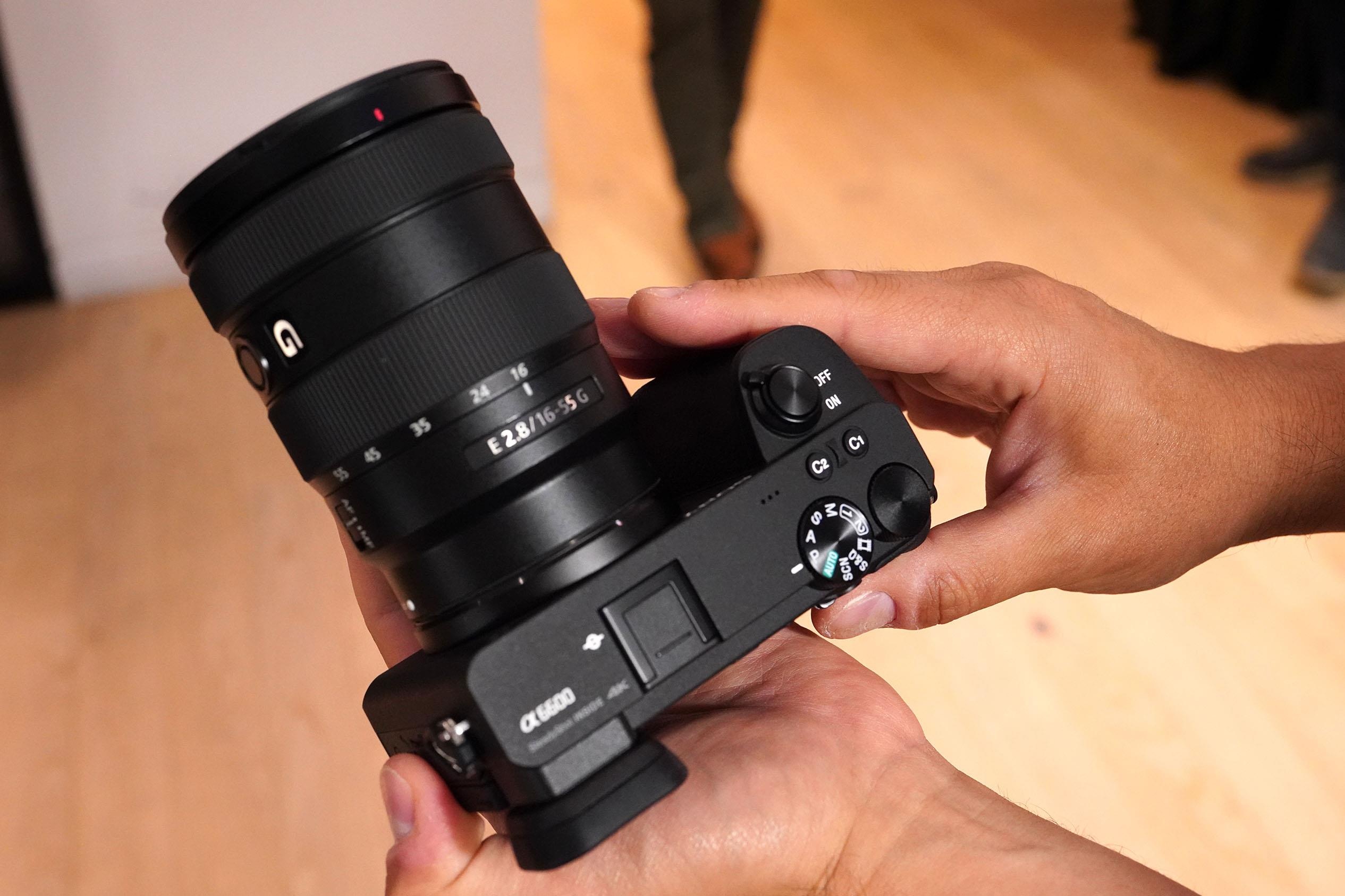 danh gia Sony A6600 anh 1