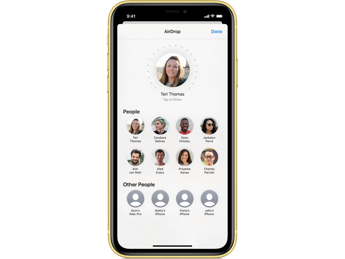 so sanh iPhone 11 va XR anh 11