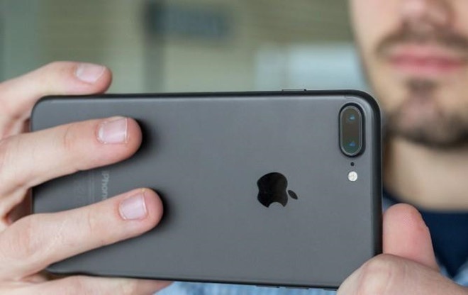 iPhone XS bi khai tu anh 3