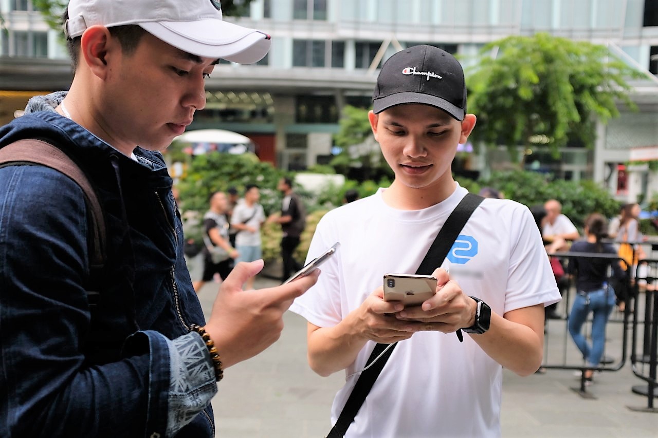 gia ban iPhone 11 anh 5