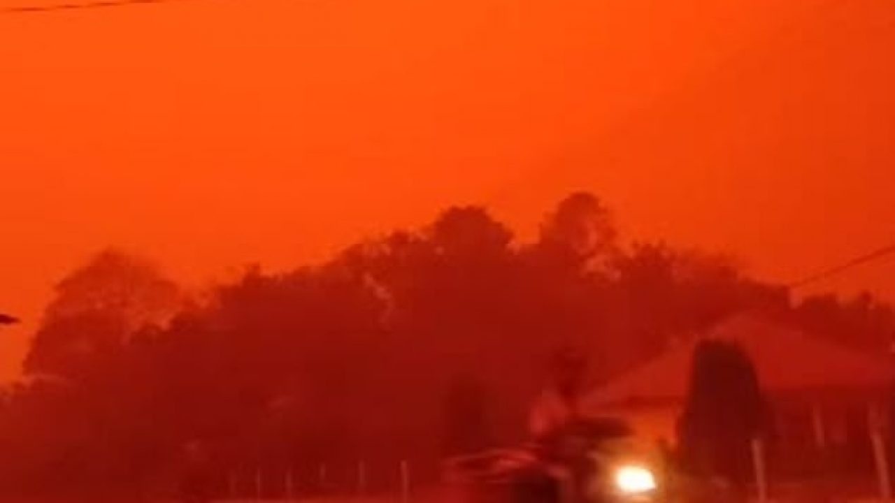 bau troi do Indonesia anh 8