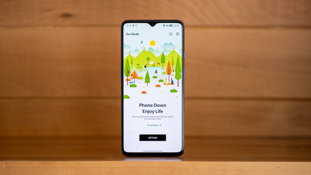 tren tay Mi Mix Alpha anh 5