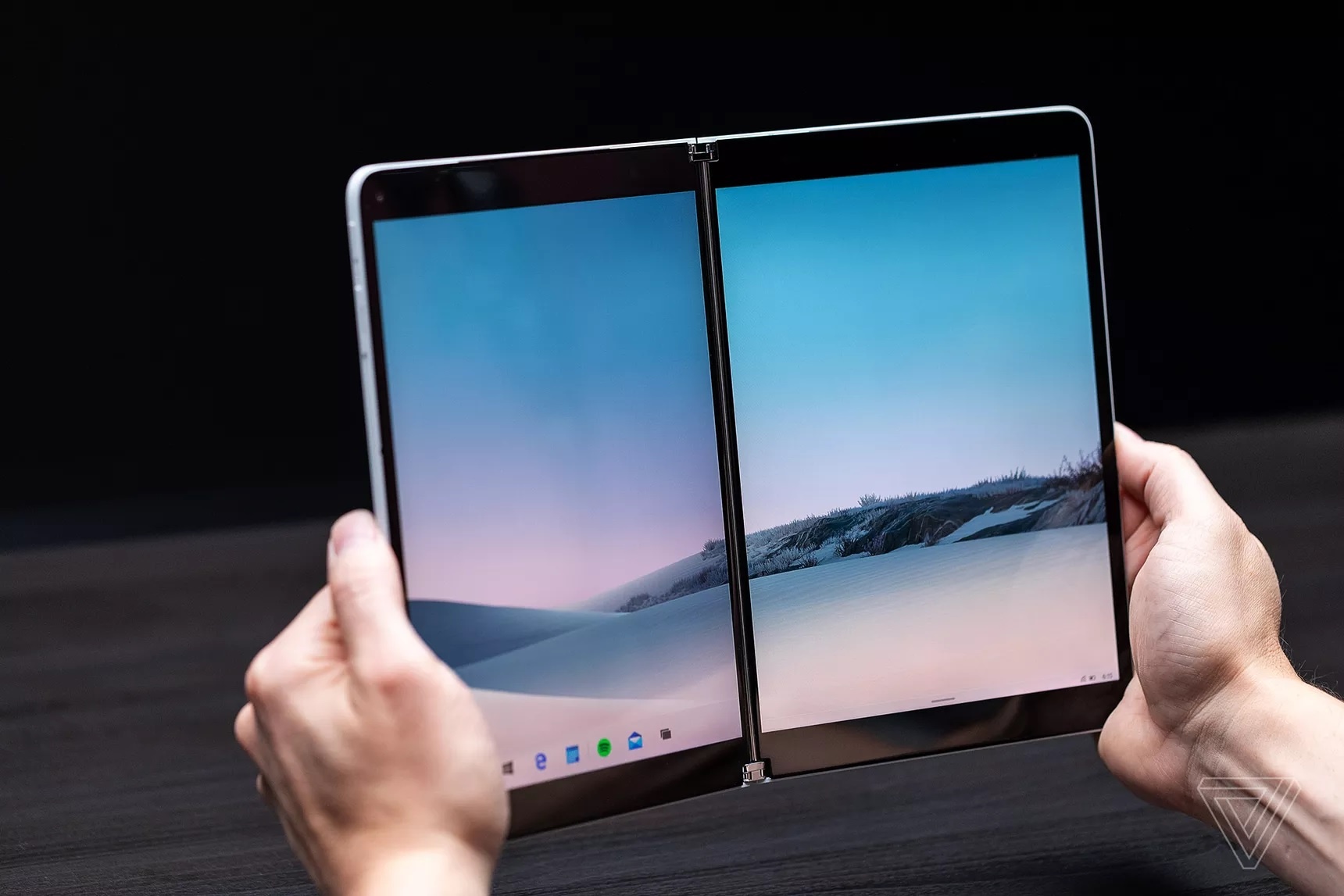 trên tay Surface Neo ảnh 2 tren tay Surface Neo anh 2