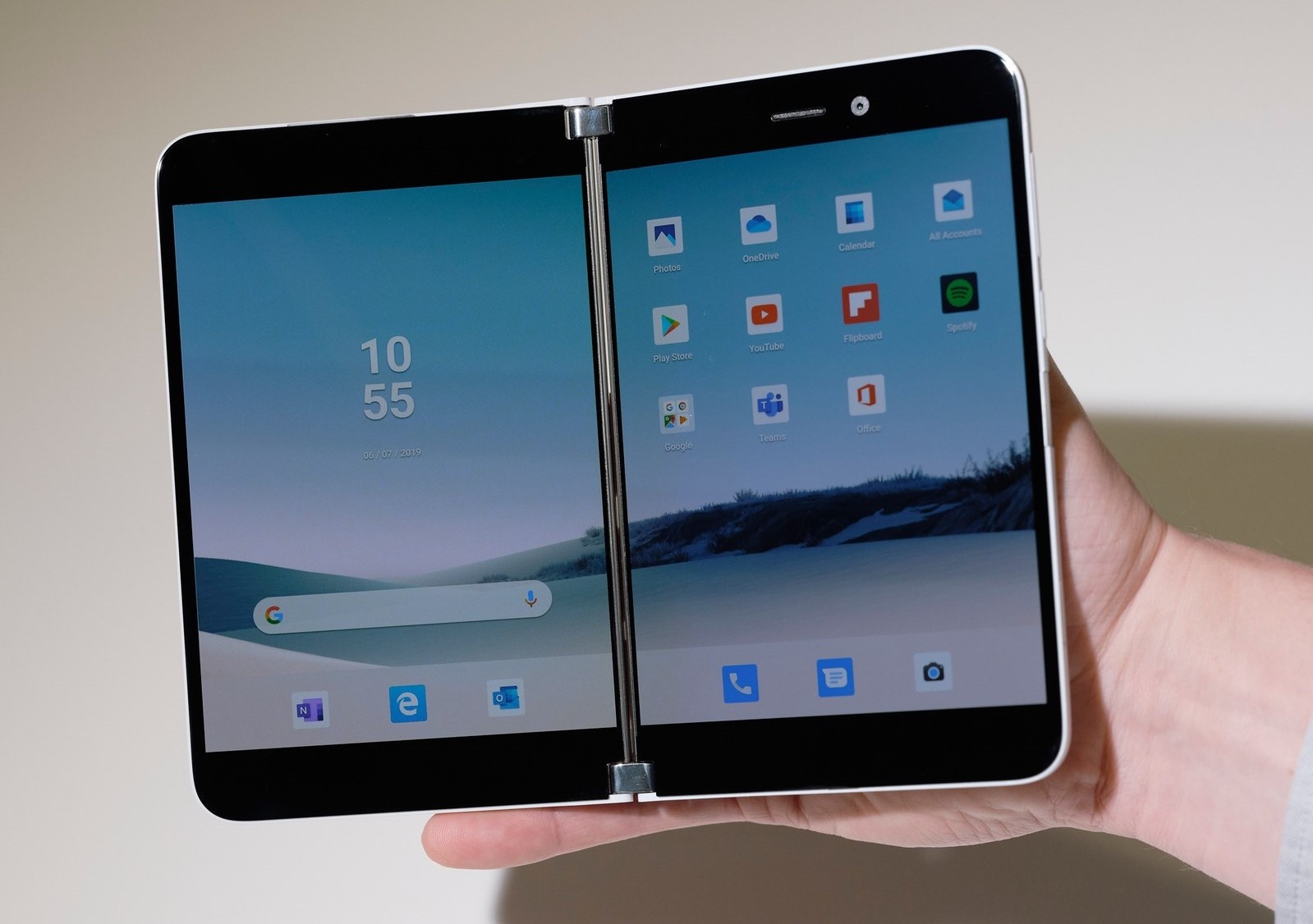 trên tay Surface Duo ảnh 3 tren tay Surface Duo anh 3