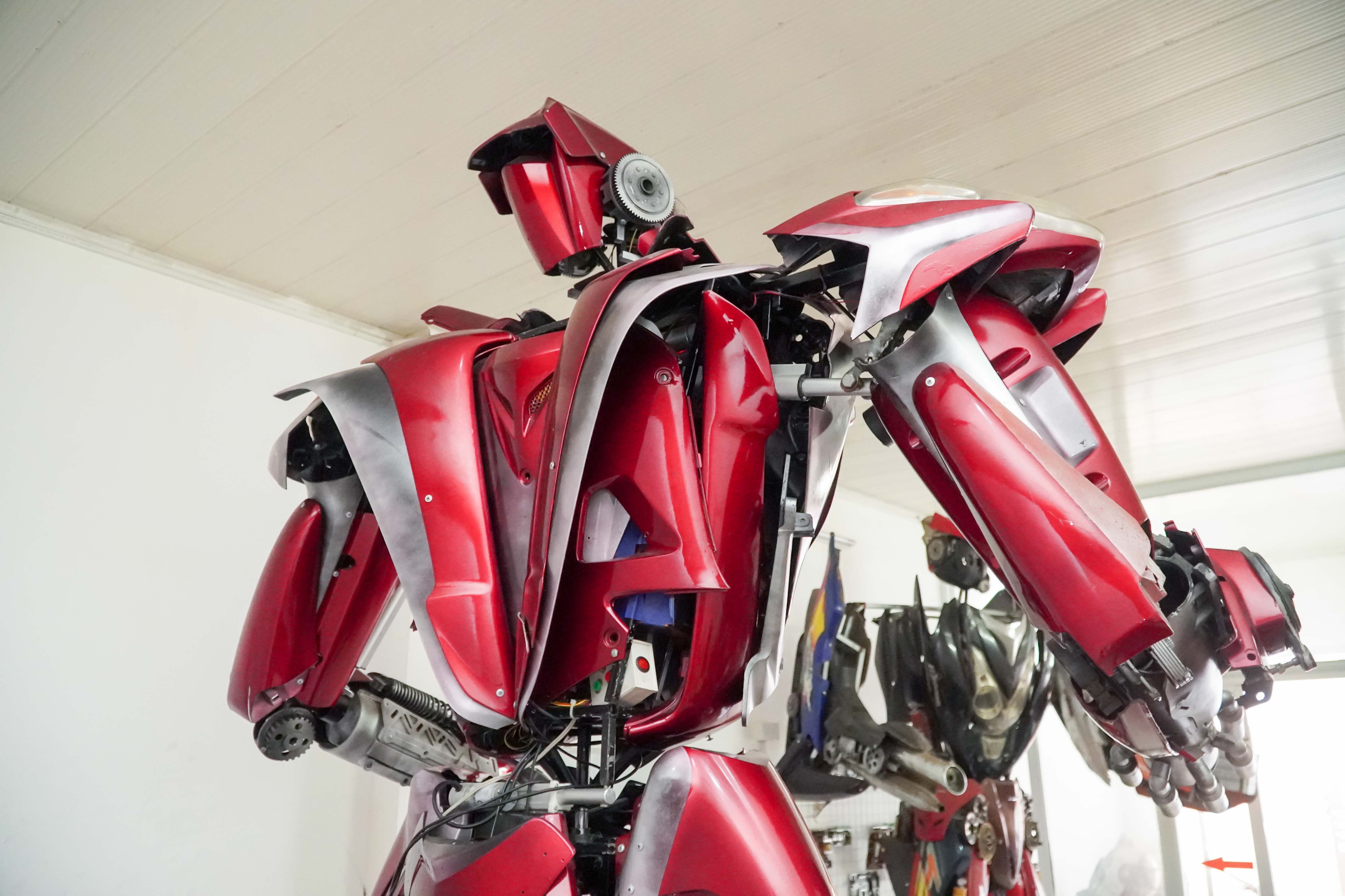 Robot lam tu phe lieu anh 7