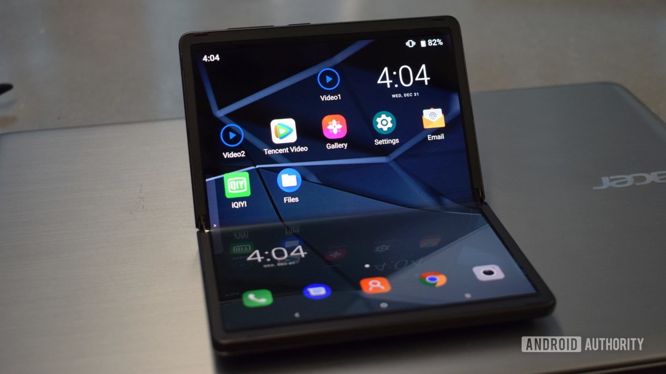 doi thu Galaxy Fold anh 2