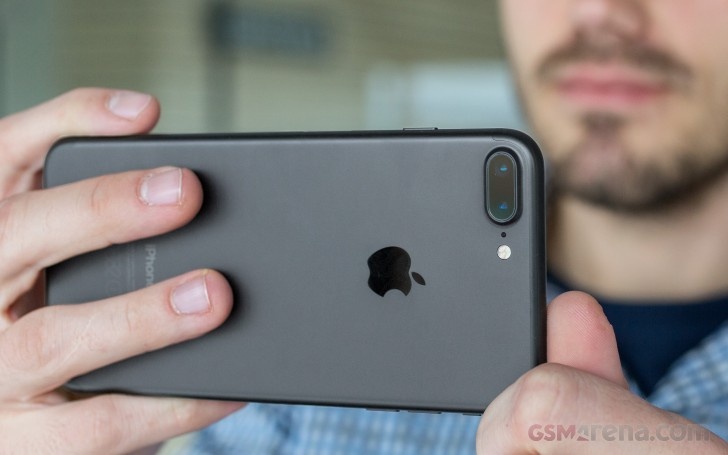 iPhone 7 Plus giam gia anh 6