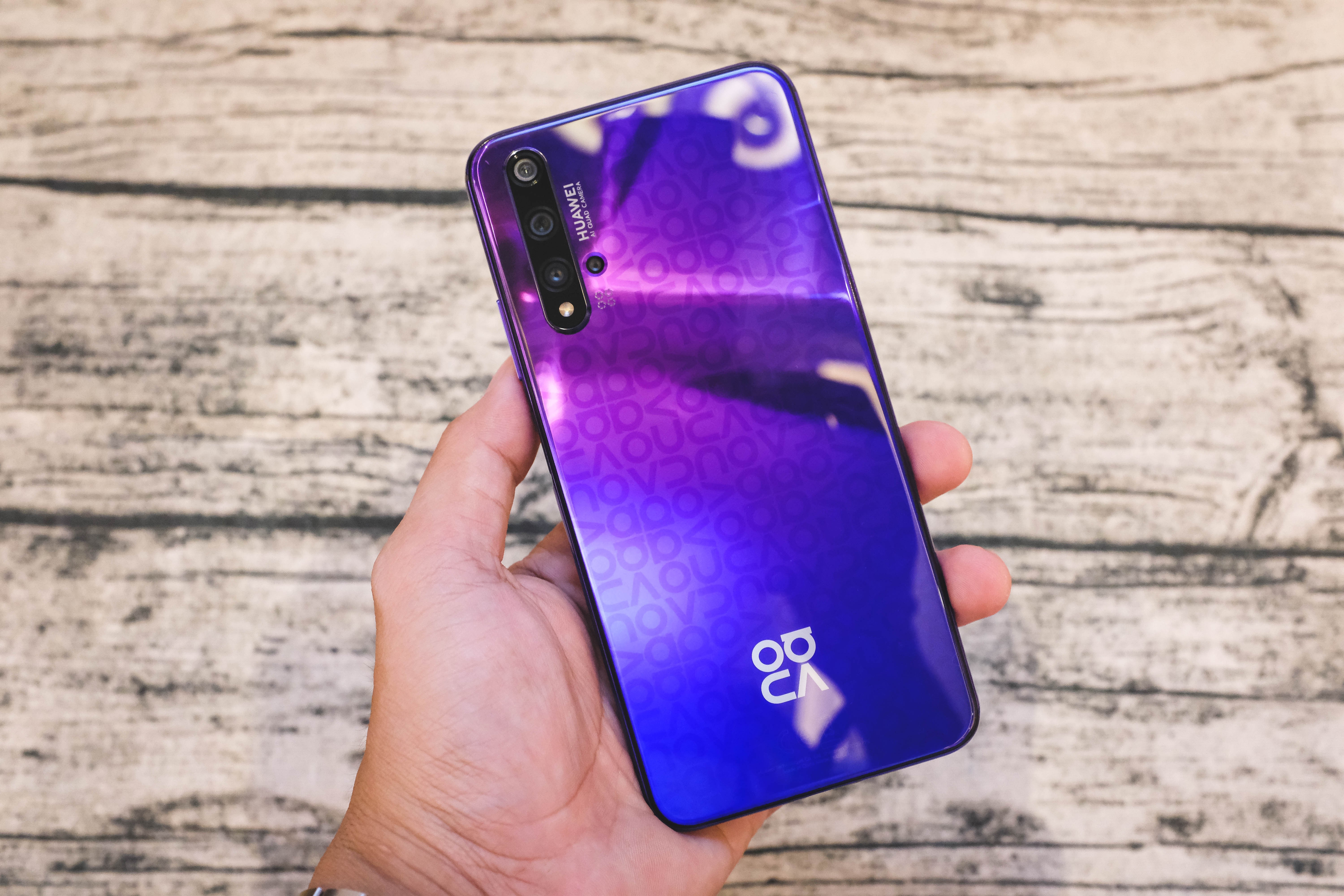 smartphone pin trau anh 3