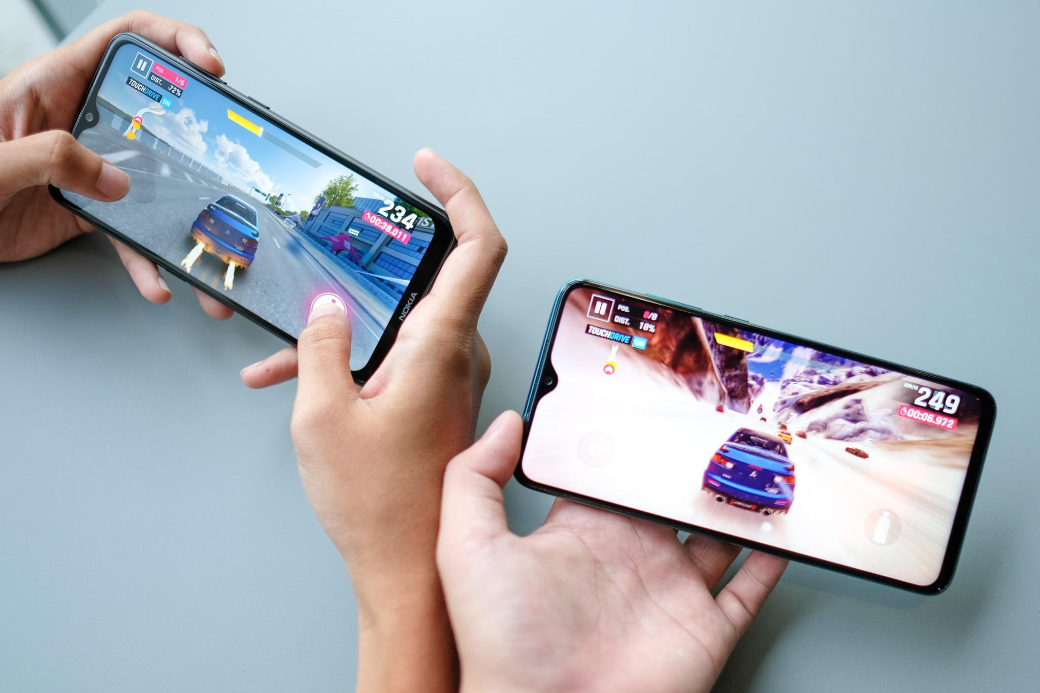 Loat di dong tam trung hieu nang tot, pin khoe hinh anh