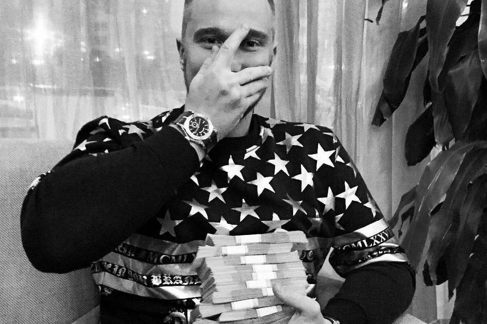 Cuoc song xa hoa cua hacker Nga bi FBI san lung hinh anh