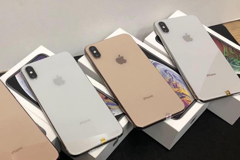 iPhone XS Max giam gia anh 1