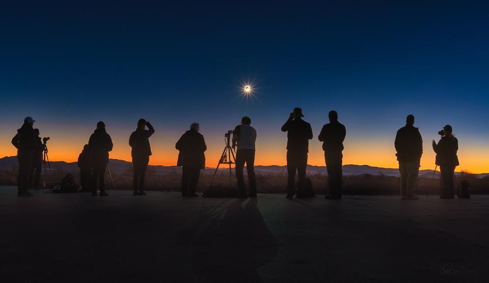 Ho den va nhung hinh anh vu tru an tuong nhat nam 2019 hinh anh