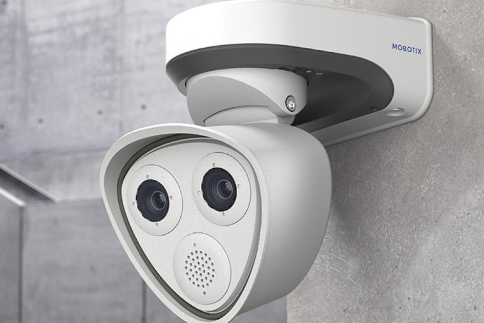 Camera giam sat ban tran lan, chon loai nao de tranh su co lo clip? hinh anh