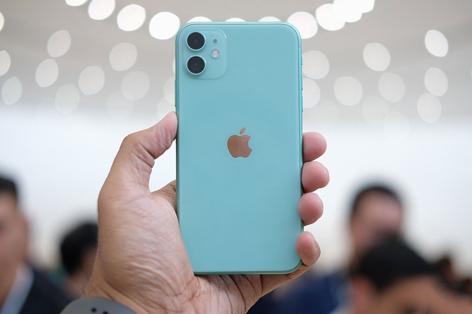 iPhone 11 giam gia anh 2