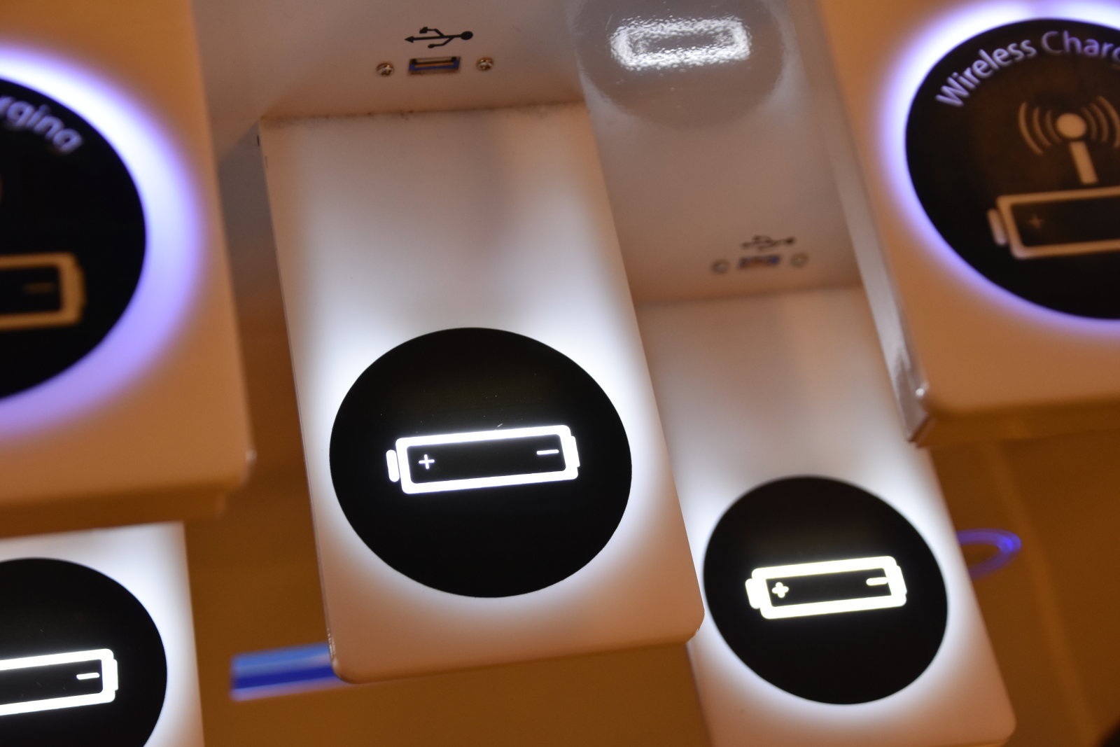 Cong nghe giup smartphone hoat dong ca tuan khong can sac hinh anh