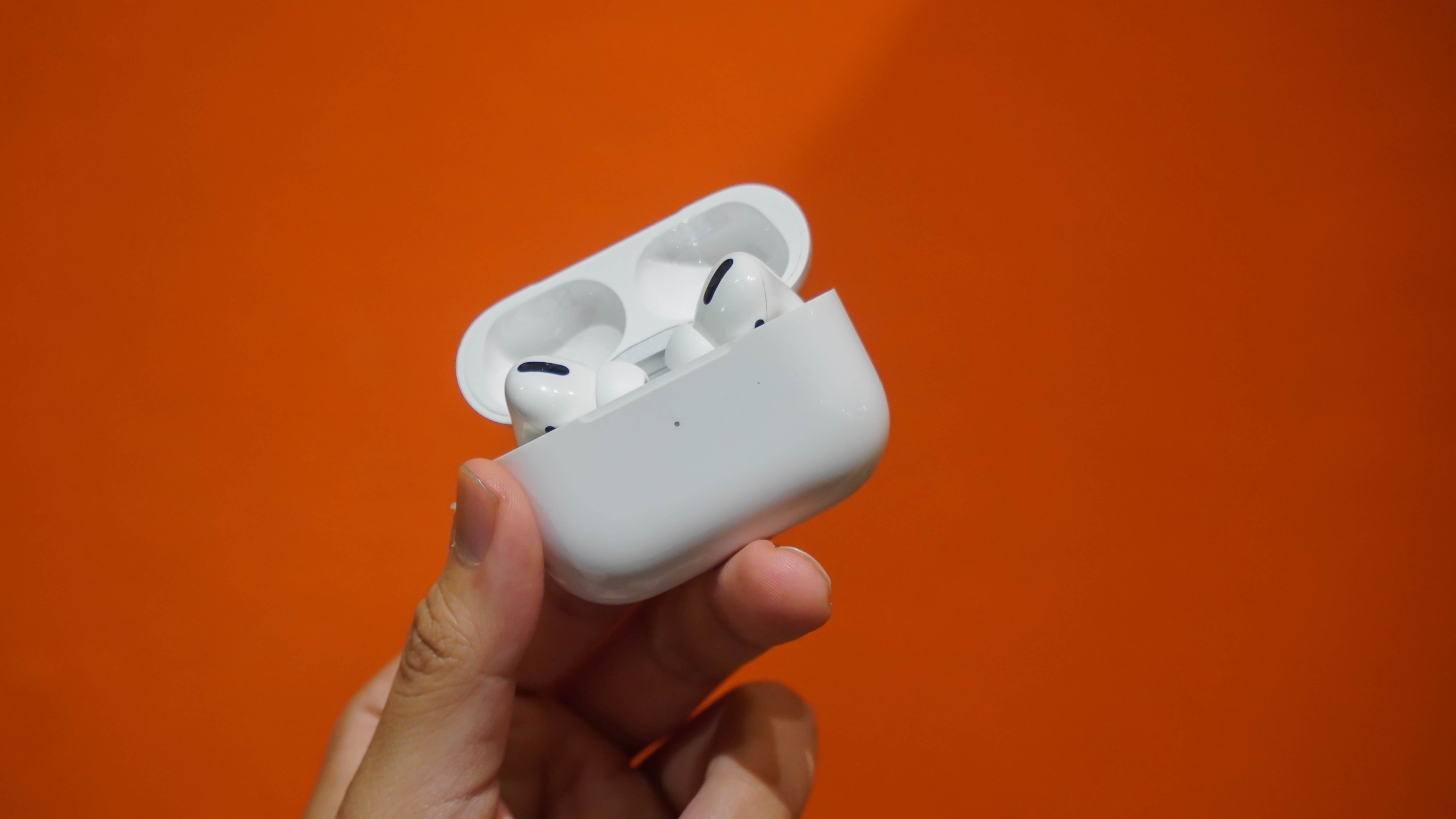 so sanh AirPods Pro va Sony WI-1000XM2 anh 7
