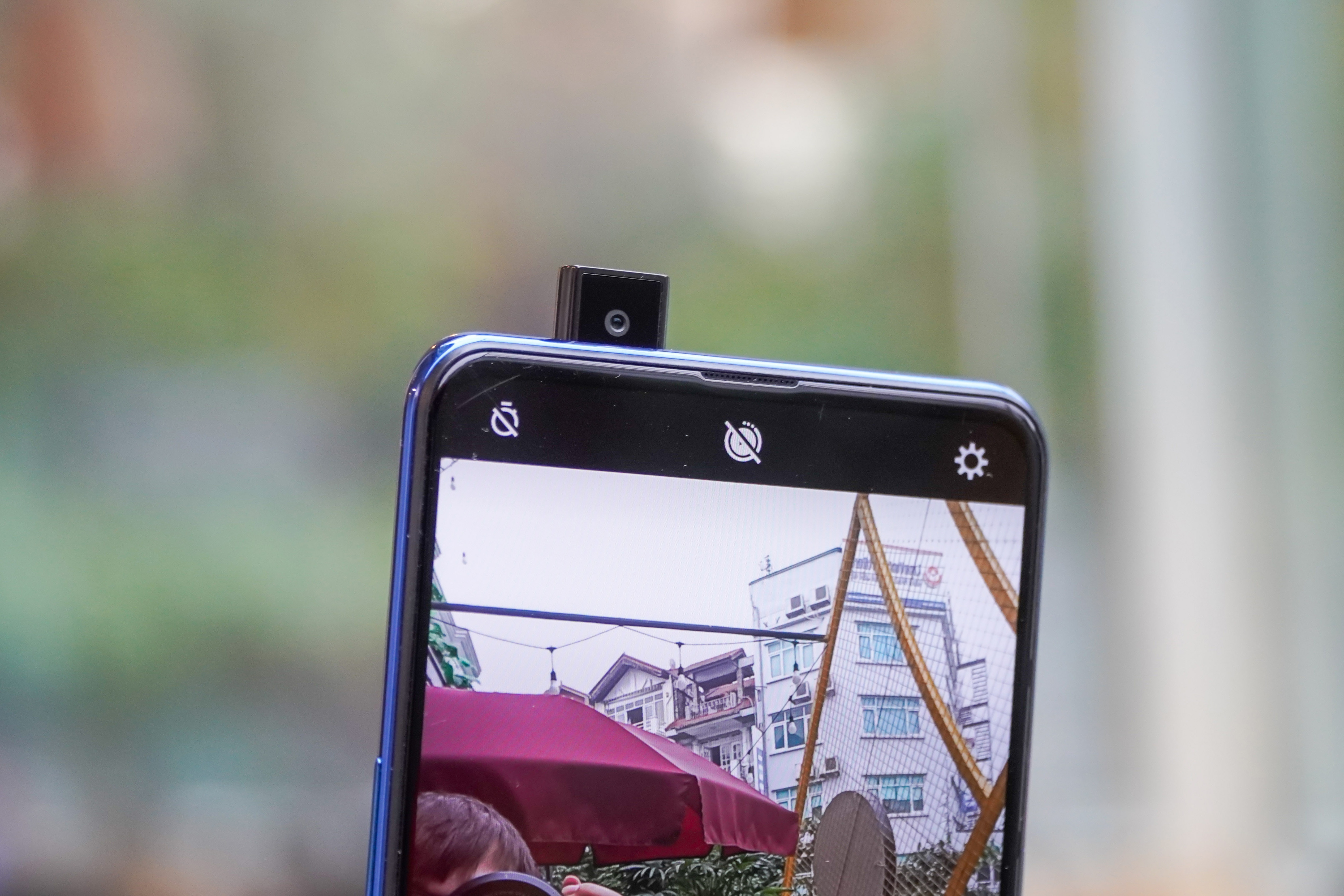 co nen mua Vsmart Active 3 anh 7