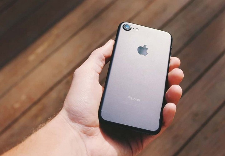 iPhone 9 quan trong voi Apple ra sao? hinh anh