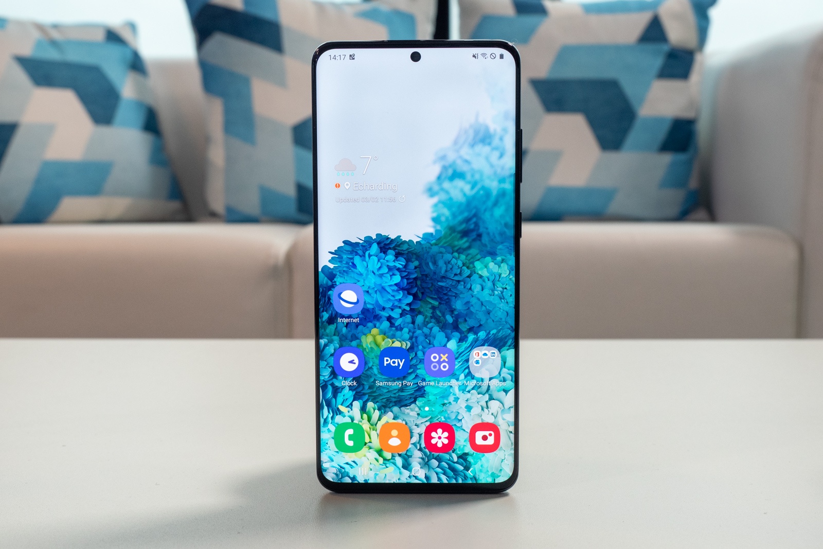 so sanh Galaxy S20 Ultra va iPhone 11 Pro Max anh 2