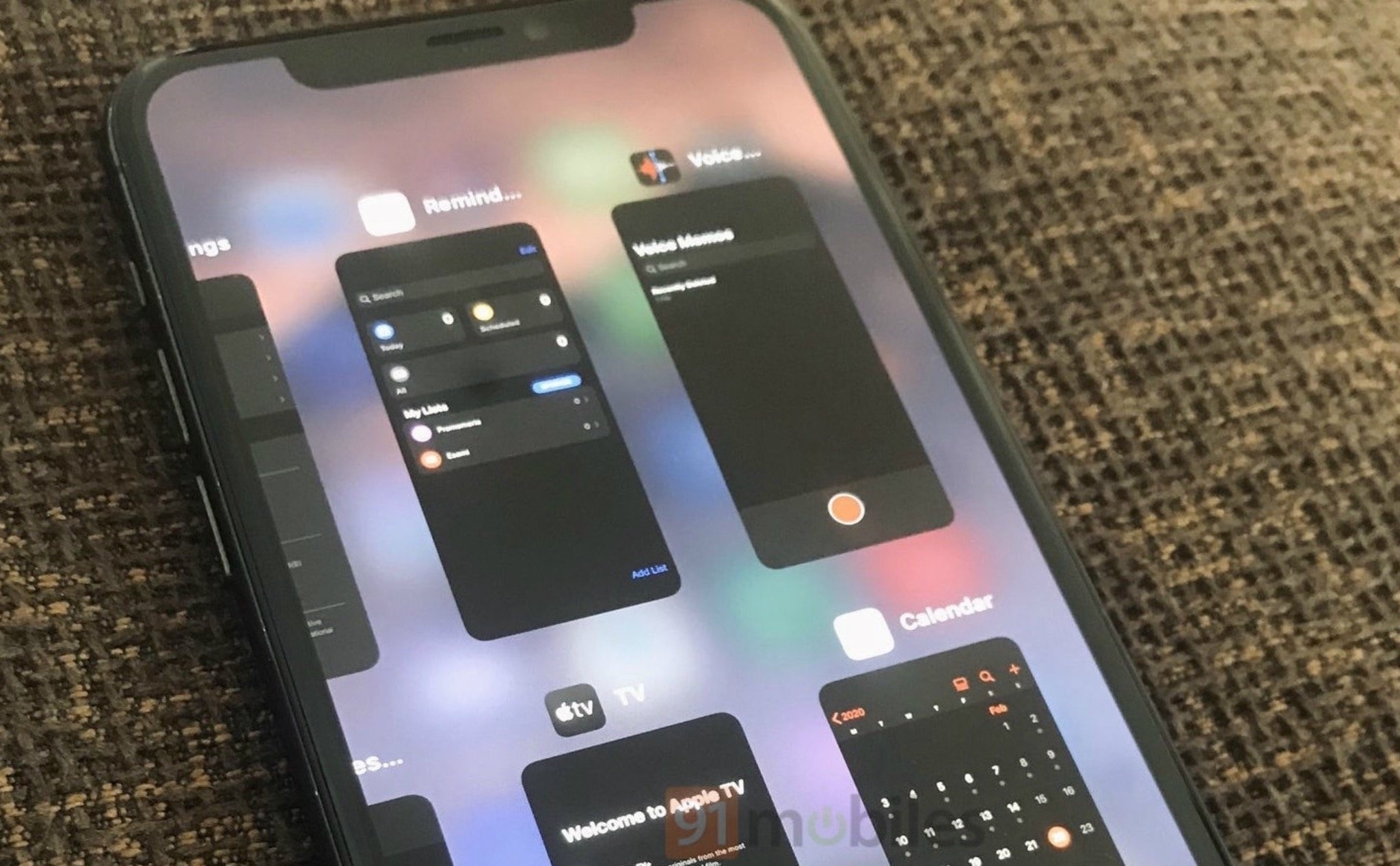 Giao dien da nhiem tren he dieu hanh iOS 14 hinh anh