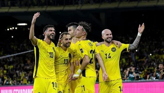 CAS 'tam tha' 7 cau thu Malaysia co the la mon qua cho Viet Nam hinh anh