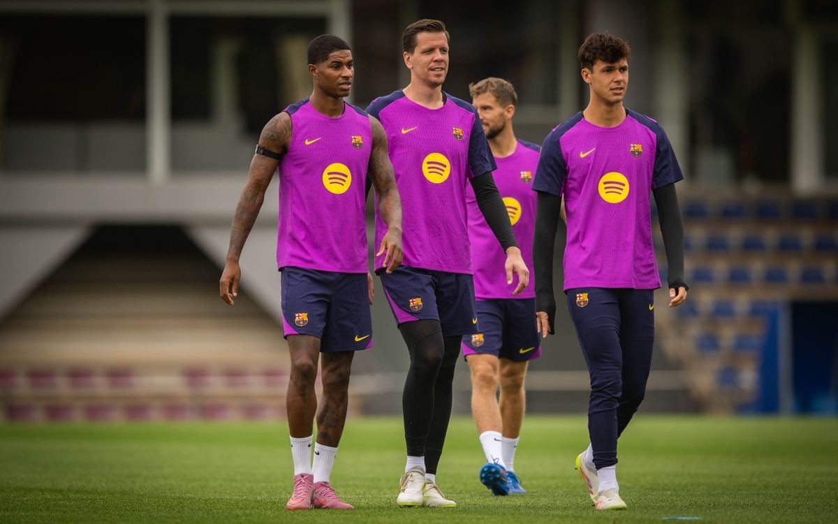 Tro cung cua Ten Hag giup Rashford tai Barca hinh anh