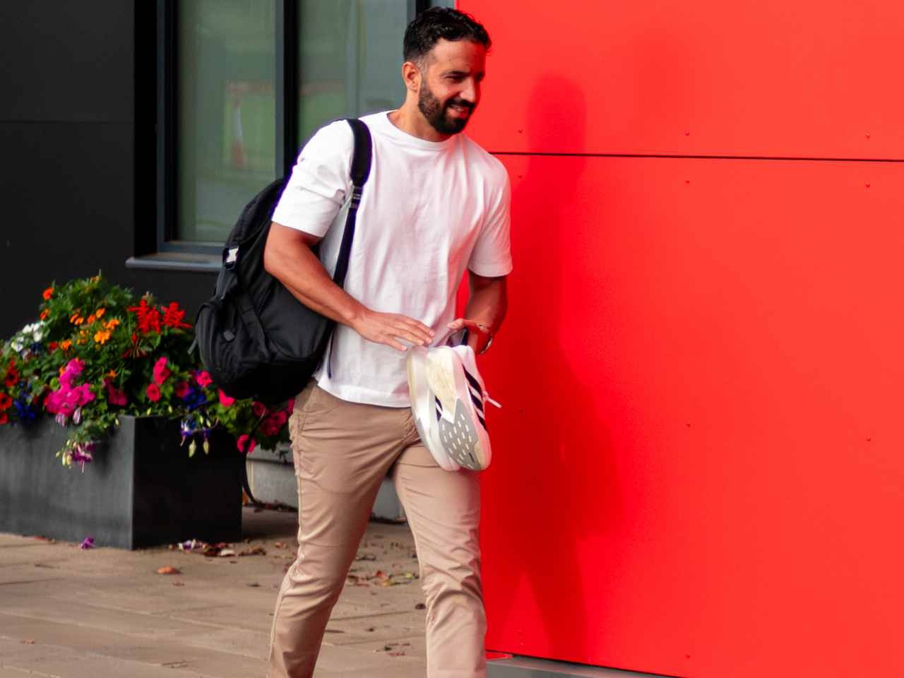 Cac cau thu MU u ru den san tap sau khi bi loai tai Carabao Cup hinh anh