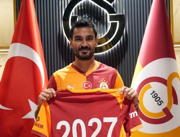 Gundogan roi Manchester City, hen doi dau vao thang 1 hinh anh