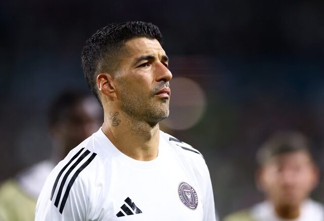 MLS treo gio Suarez them 3 tran hinh anh