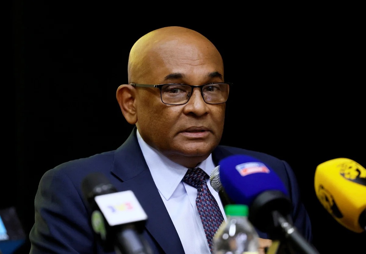 Tong thu ky AFC 'danh trao' cach giai quyet cua CAS hinh anh